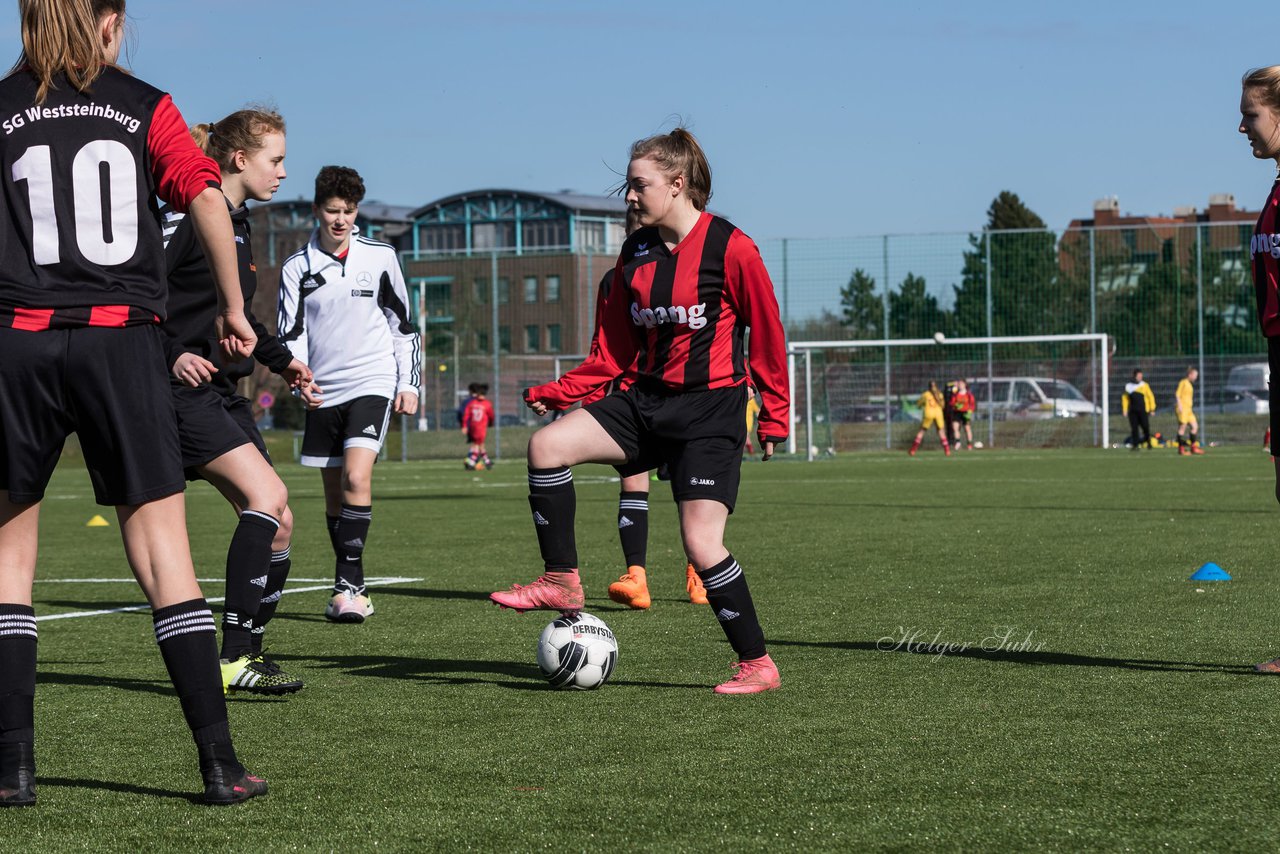 Bild 70 - B-Juniorinnen SG Weststeinburg/Bei - SV Fisia 03 : Ergebnis: 1:2